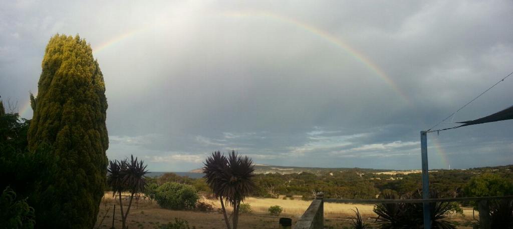 Salty Air Apartments Kingscote Kangaroo Island Exterior photo